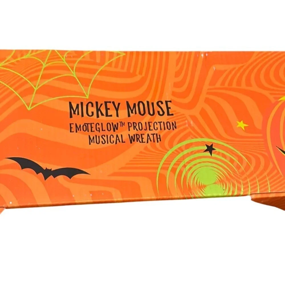 Disney Lighted Micky Mouse Door Singing Halloween Ghost Wreath 22 Inch